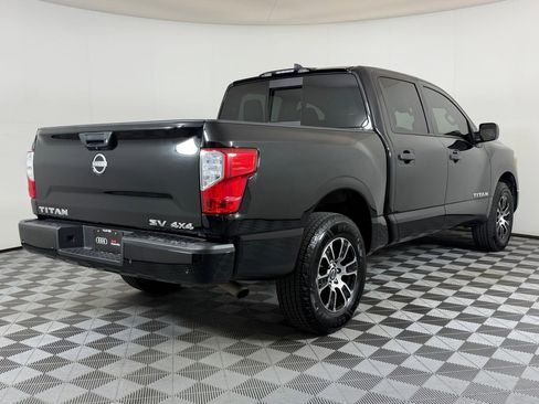 Used 2023 Nissan Titan SV AWD/4WD image 9
