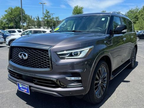 Used 2023 INFINITI QX80 Premium Select w/ All-Season Package AWD/4WD image 3
