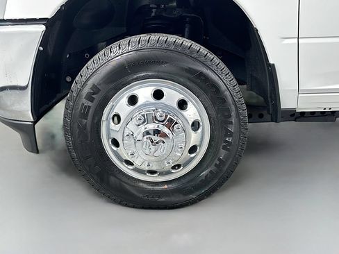 New 2026 RAM 3500 Tradesman w/ Chrome Appearance Group AWD/4WD image 17