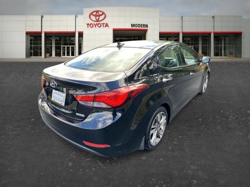 Used 2016 Hyundai Elantra Limited FWD image 5