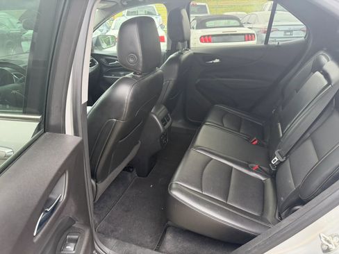 Used 2019 Chevrolet Equinox Premier FWD image 11