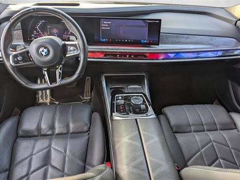Certified 2023 BMW 760i xDrive w/ Executive Package image 19