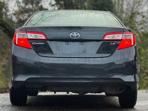 Used 2012 Toyota Camry LE image 6