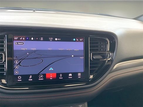 Used 2024 Dodge Durango GT image 39