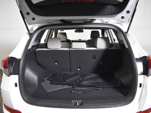 Used 2016 Hyundai Tucson SE FWD image 26