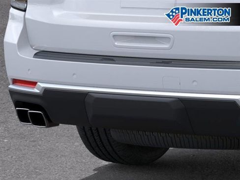 New 2026 Chevrolet Suburban High Country image 14