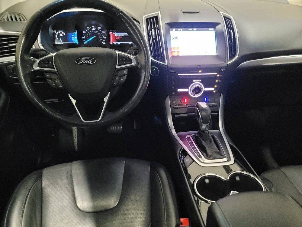 Used 2018 Ford Edge Titanium w/ Equipment Group 301A AWD/4WD image 22