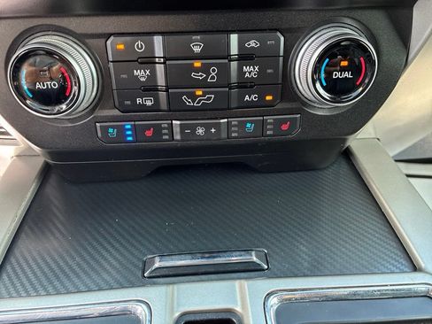 Used 2020 Ford F150 Lariat w/ Equipment Group 502A Luxury AWD/4WD image 16