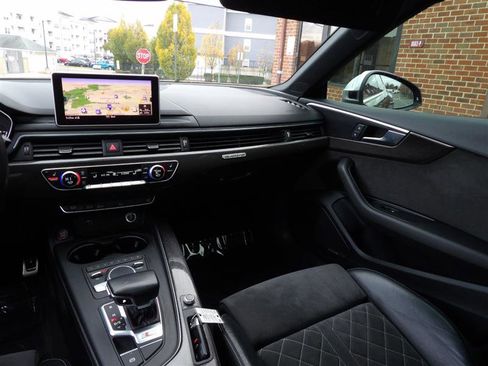 Used 2018 Audi S5 Premium Plus w/ Navigation Package image 17