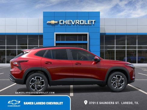 New 2026 Chevrolet Trax LT w/ Driver Confidence Package image 5