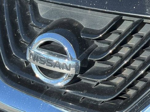 Used 2017 Nissan Murano SV image 9