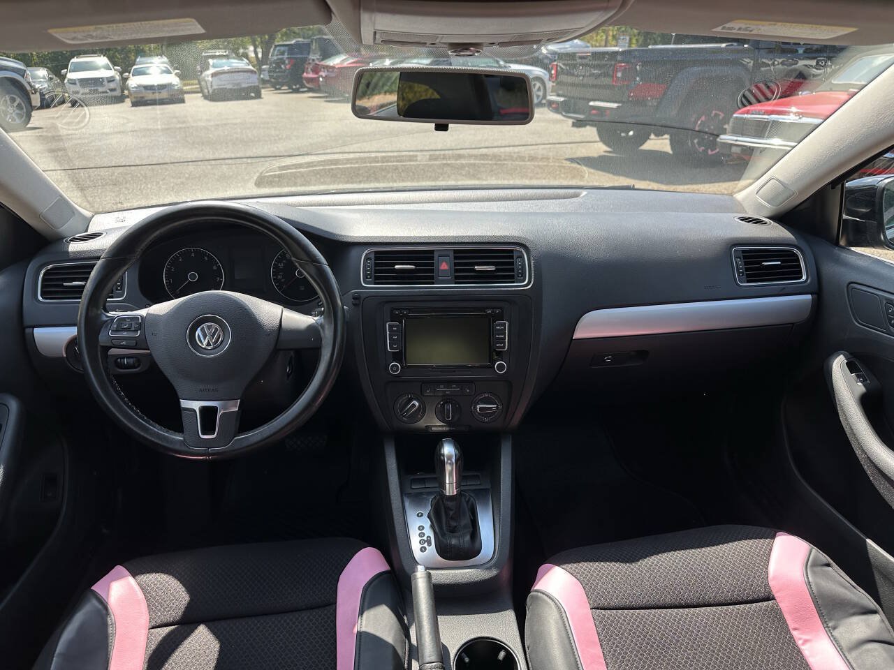 Used 2013 Volkswagen Jetta SE FWD image 23