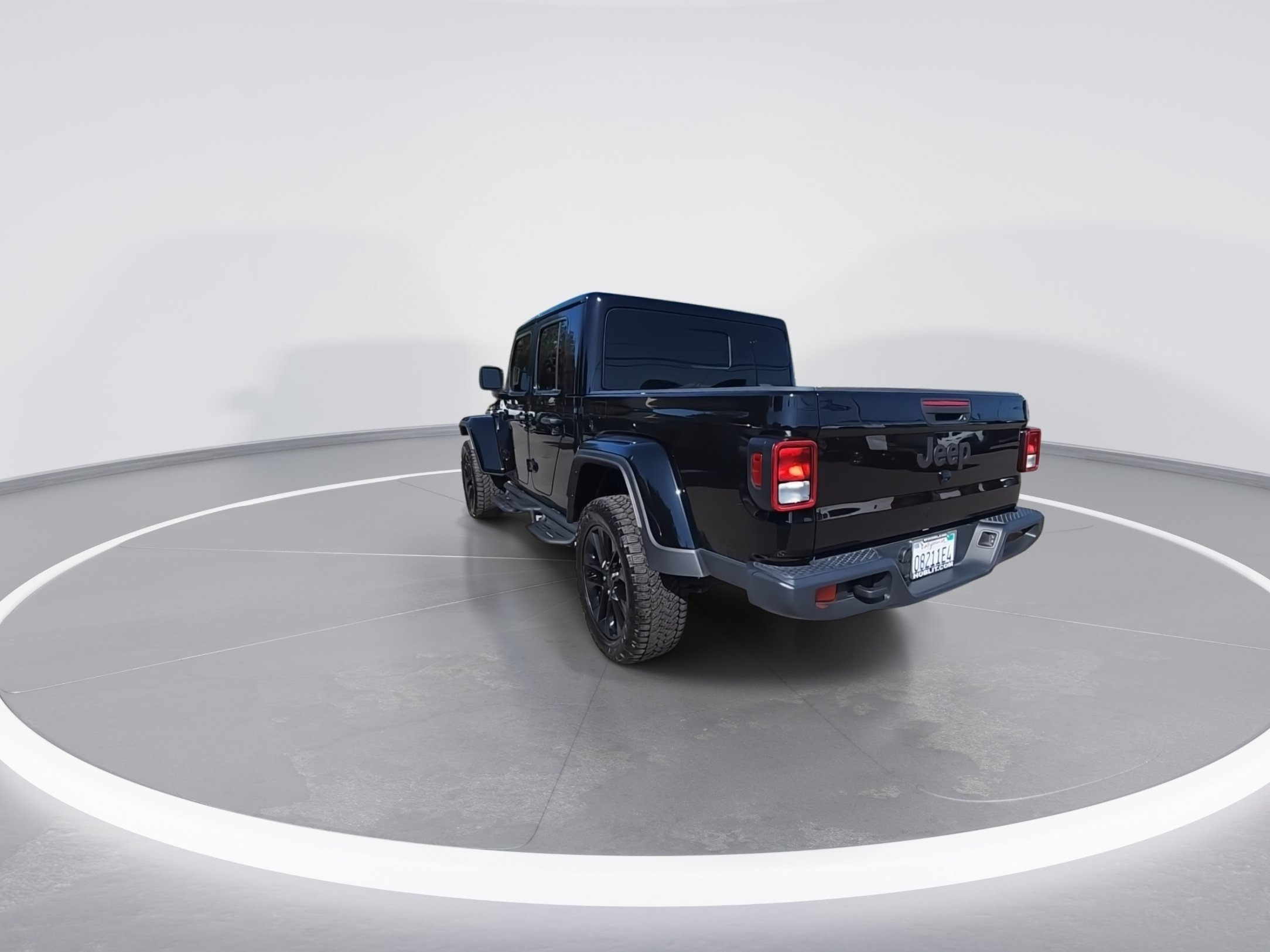 Certified 2025 Jeep Gladiator Sport AWD/4WD image 3