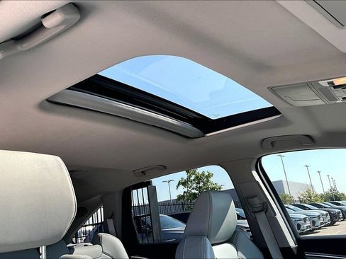 Certified 2018 Acura MDX FWD w/ Technology Package image 20