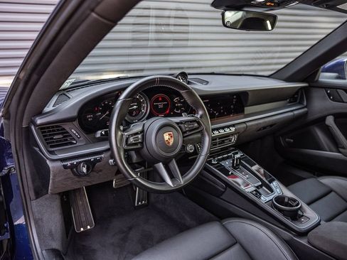 Certified 2024 Porsche 911 Carrera GTS RWD image 4
