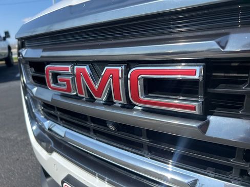 Used 2022 GMC Terrain AT4 w/ Infotainment Package II image 10