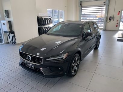 Certified 2025 Volvo V60 B5 Cross Country Plus