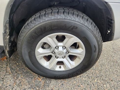 Used 2024 Toyota 4Runner SR5 image 21