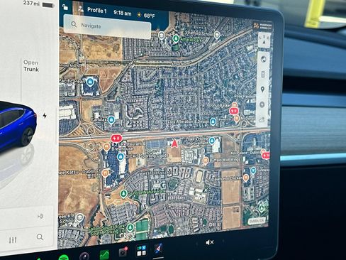 Used 2023 Tesla Model 3 Standard Range RWD image 41