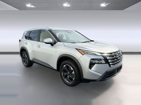Used 2025 Nissan Rogue SV AWD/4WD image 7