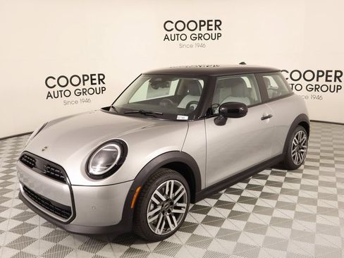 New 2025 MINI Cooper 2-Door Hardtop FWD image 11