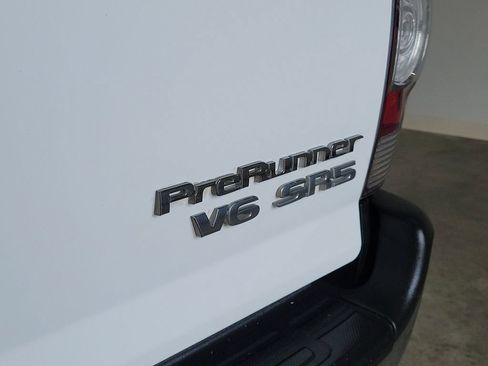 Used 2013 Toyota Tacoma PreRunner w/ SR5 Pkg image 8