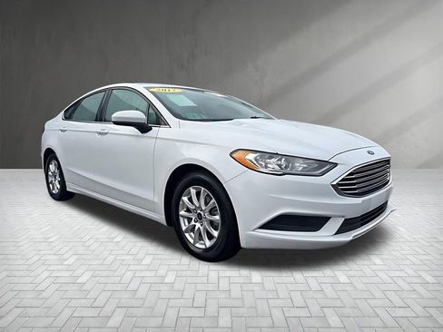 Used 2017 Ford Fusion S image 1
