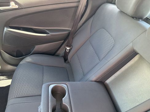 Used 2019 Hyundai Tucson SE AWD/4WD image 19