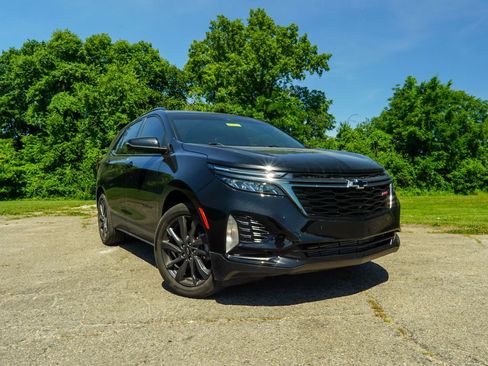 Used 2023 Chevrolet Equinox RS AWD/4WD image 1