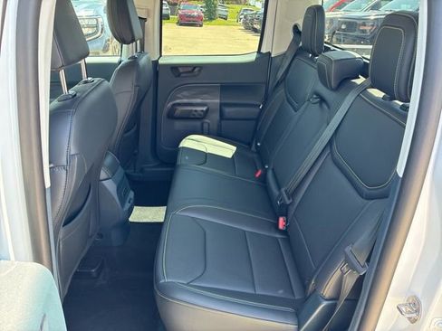 Used 2025 Ford Maverick Lobo AWD/4WD image 7
