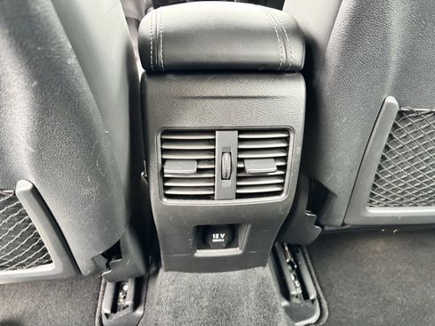 Used 2018 INFINITI QX30 Premium w/ Technology Package image 21