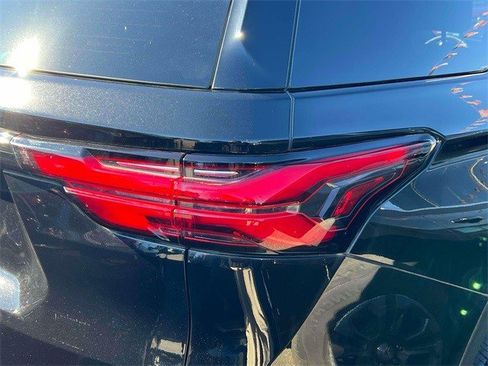 Certified 2023 Chevrolet Traverse LT image 12