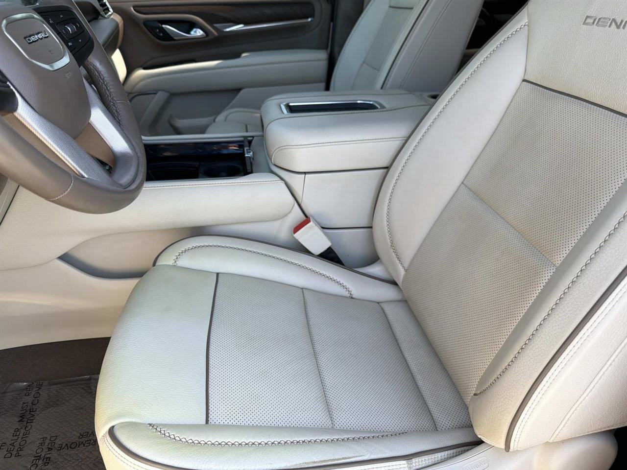 Used 2022 GMC Yukon Denali AWD/4WD image 15
