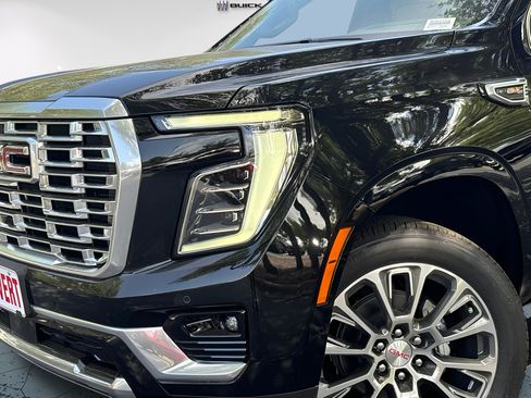New 2026 GMC Yukon XL Denali w/ Sun & Power Step Package AWD/4WD image 3