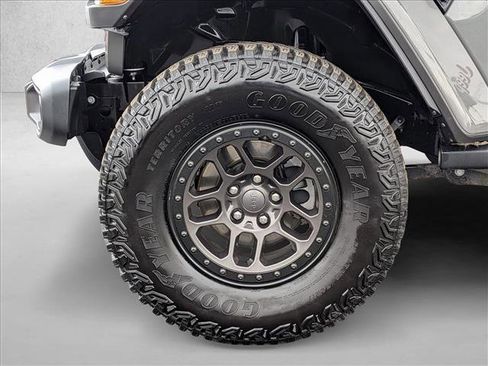 Used 2022 Jeep Wrangler Unlimited Rubicon w/ Xtreme Recon 35" Tire Package AWD/4WD image 22