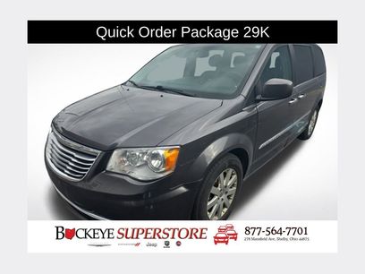 Used 2016 Chrysler Town & Country Touring w/ Driver Convenience Group