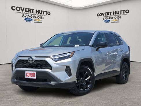 Used 2023 Toyota RAV4 LE FWD image 1