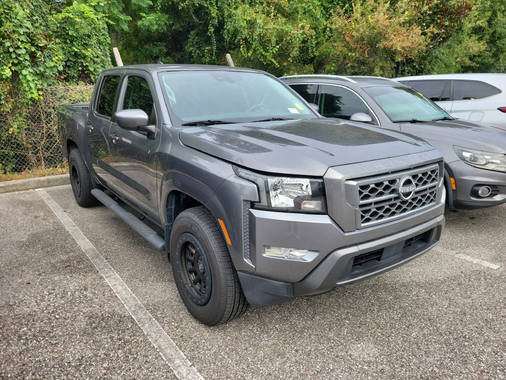 Used 2022 Nissan Frontier SV RWD image 2