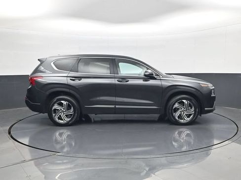 Used 2021 Hyundai Santa Fe SE FWD image 4