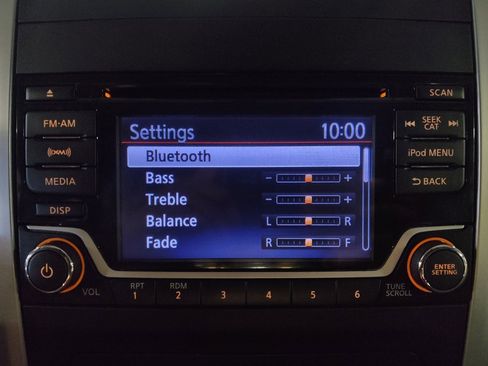 Used 2017 Nissan Frontier SV image 25