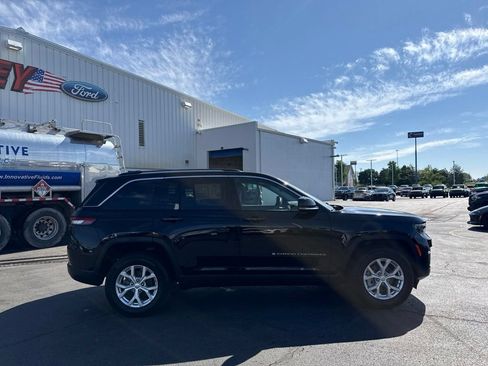 Used 2023 Jeep Grand Cherokee Limited AWD/4WD image 48