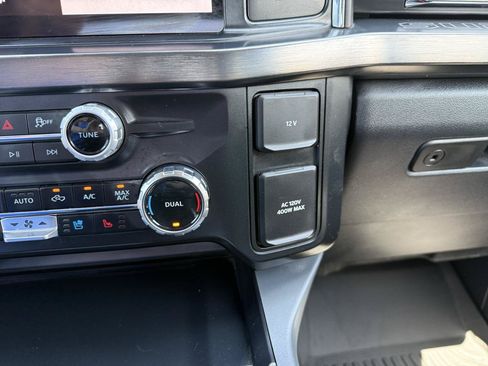Used 2025 Ford F250 Lariat AWD/4WD image 35