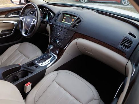 Used 2013 Buick Regal Premium image 18