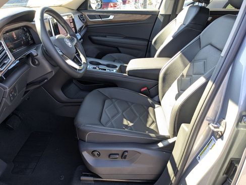 New 2026 Volkswagen Atlas SE image 14
