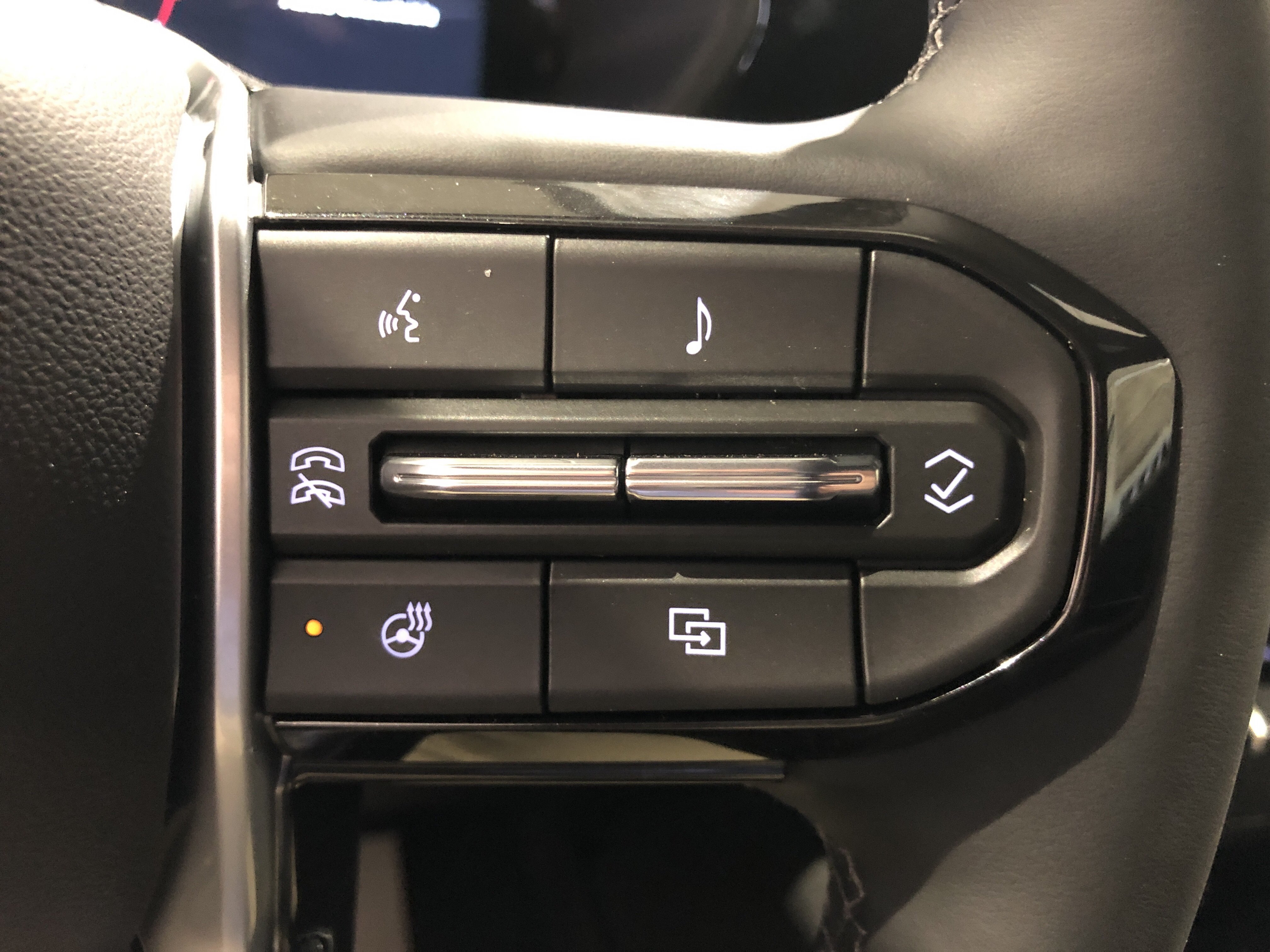 New 2026 Chevrolet Colorado Trail Boss AWD/4WD image 16