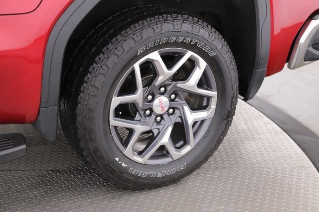 Used 2022 GMC Sierra 1500 SLT AWD/4WD image 14