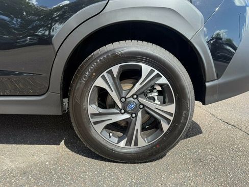 Used 2025 Subaru Crosstrek 2.5i Premium image 9