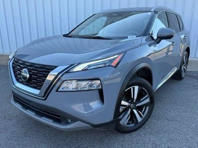Used 2021 Nissan Rogue SL w/ Premium Package