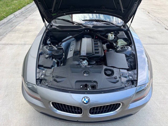 Used 2003 BMW Z4 2.5i RWD image 10