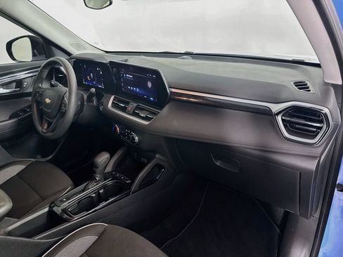 Used 2024 Chevrolet TrailBlazer LS w/ LS Convenience Package FWD image 27
